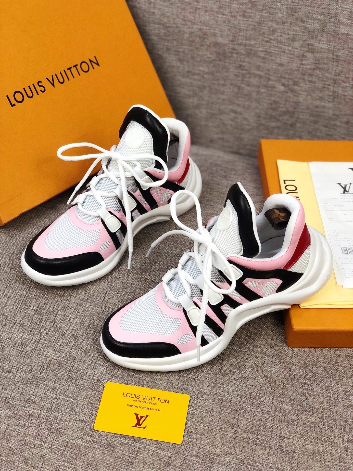 The Bags Vibe - Louis Vuitton Archlight Pink Black Sneaker