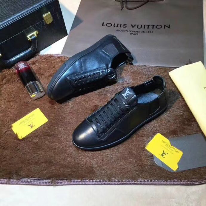 The Bags Vibe - New Arrival Louis Vuitton Sneaker 059