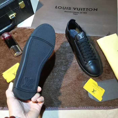 The Bags Vibe - New Arrival Louis Vuitton Sneaker 071