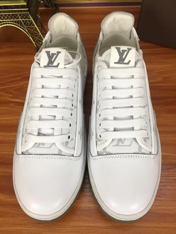 The Bags Vibe - New Arrival Louis Vuitton Sneaker 070