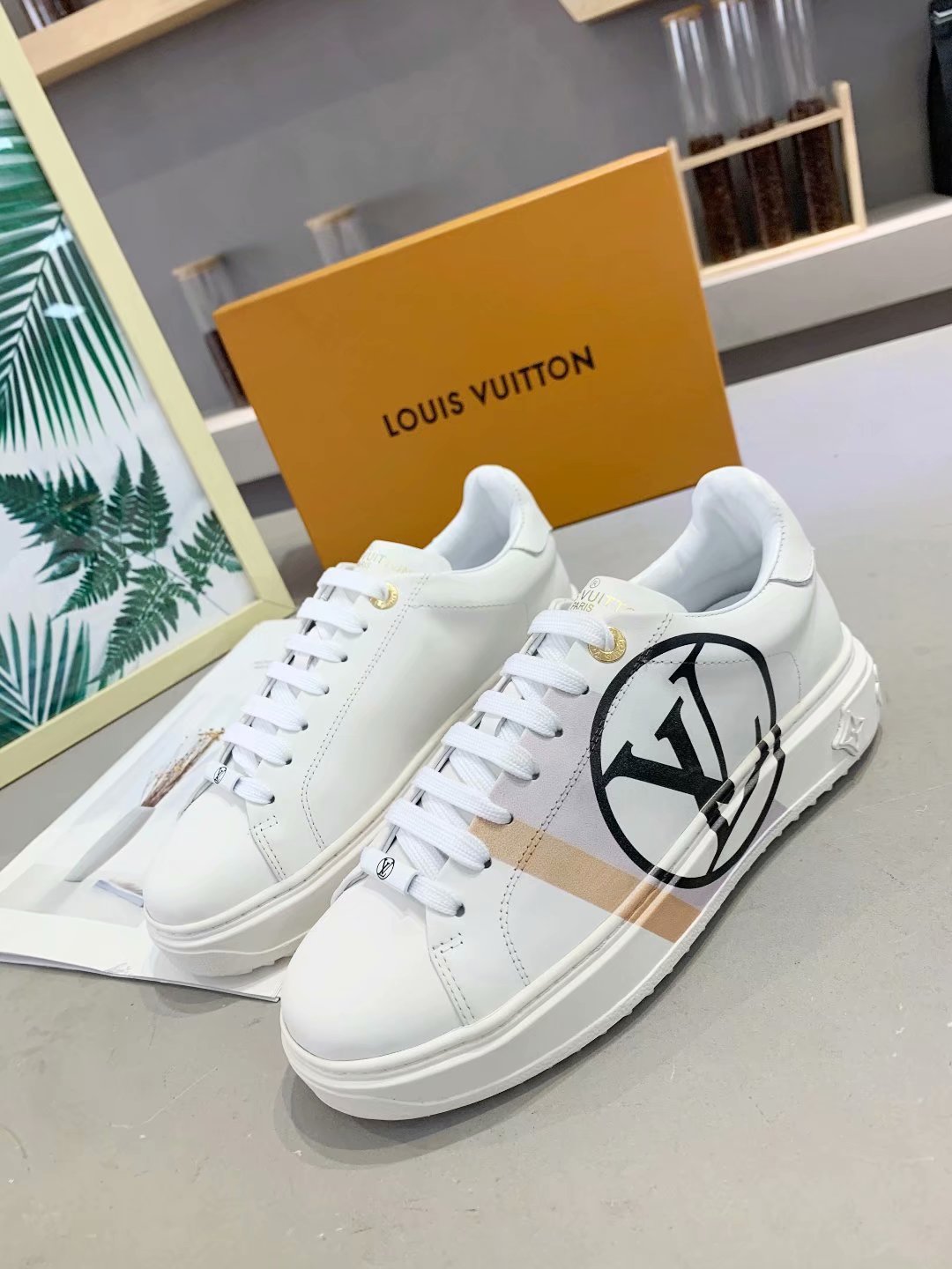 The Bags Vibe - Louis Vuitton Time Out Red White Sneaker