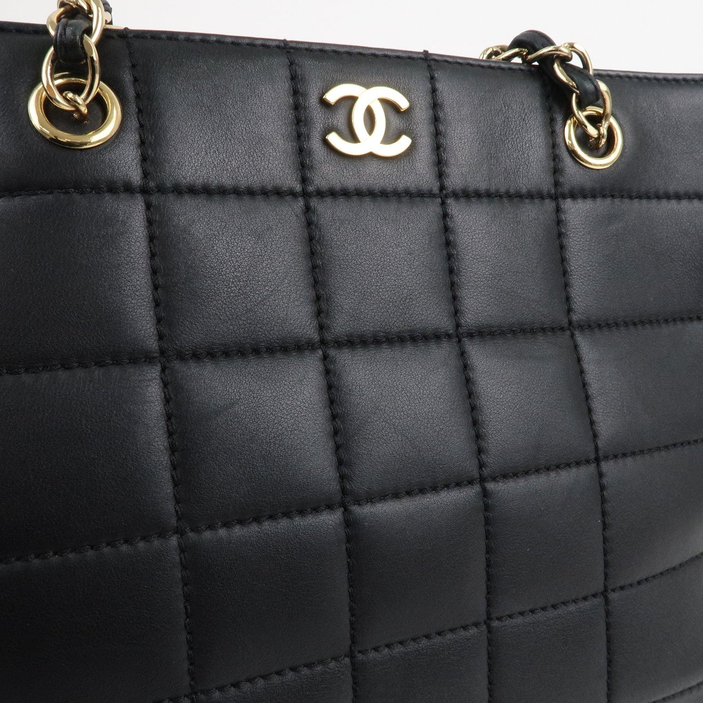 CHANEL Chocolate Bar Lamb Skin Chain Tote Bag Black