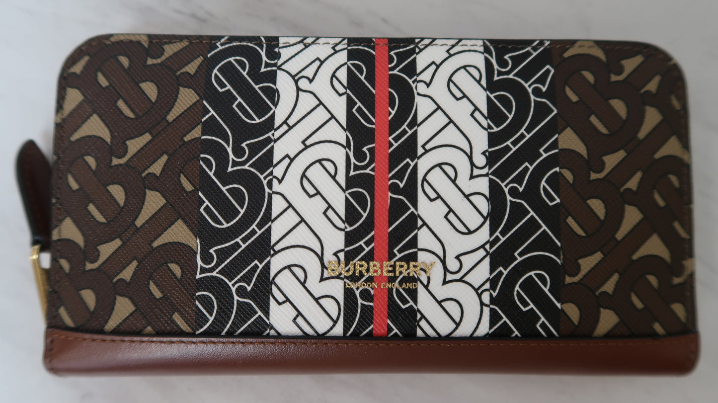 Wallet By Burberry  Size: Large