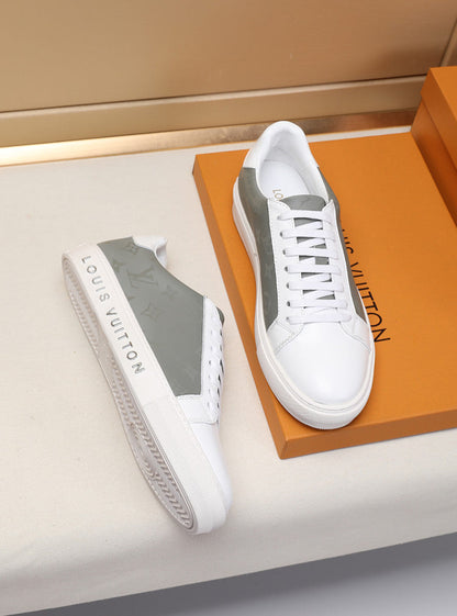 The Bags Vibe - Louis Vuitton White and Black Sneaker