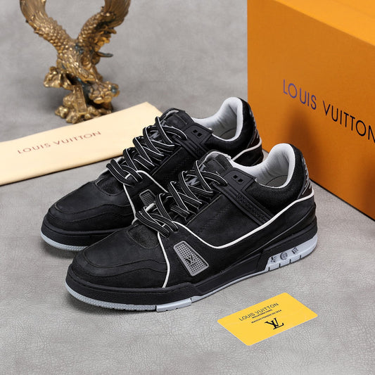 The Bags Vibe - Louis Vuitton Traners Vert Black Sneaker