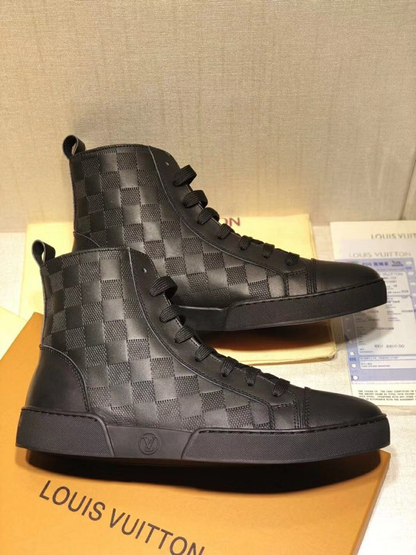 The Bags Vibe - New Arrival Louis Vuitton Sneaker 068