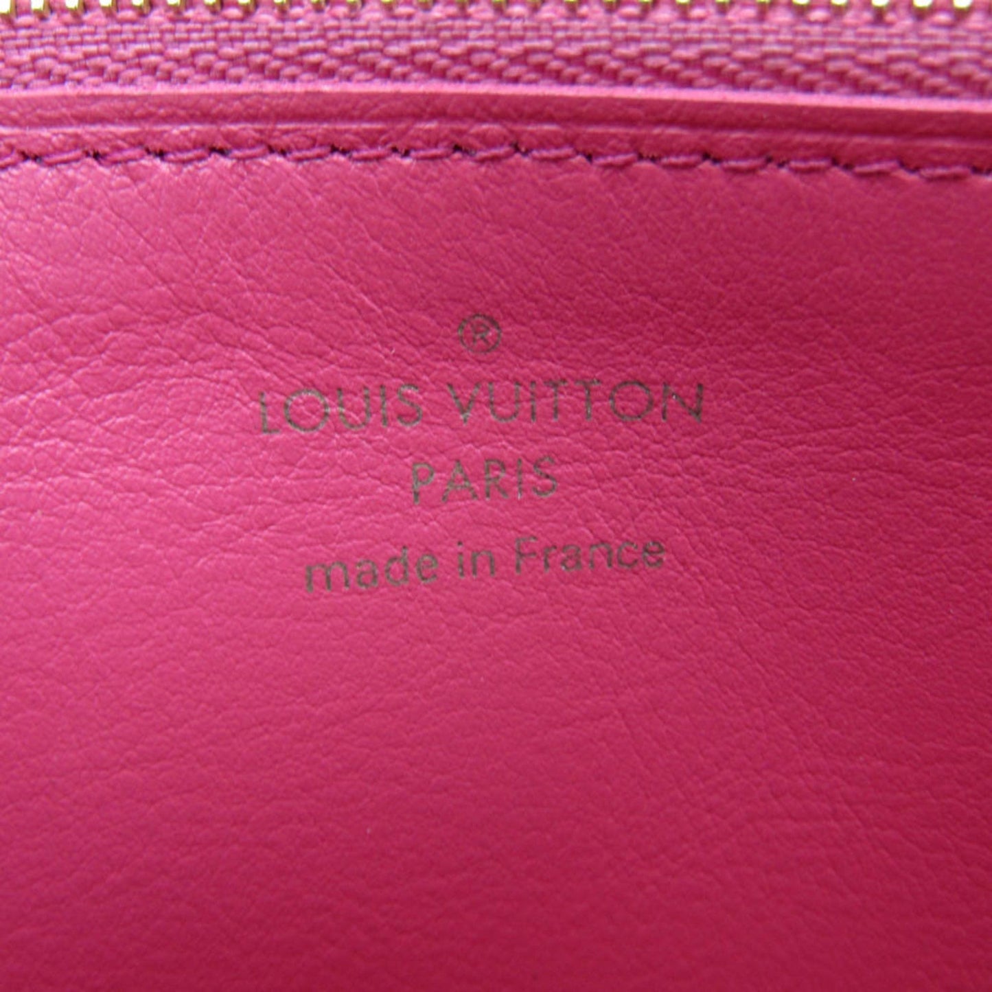 LOUIS VUITTON Taurillon Comete Wallet M63102 Women's Taurillon Leather Long Wallet [bi-fold] Noir