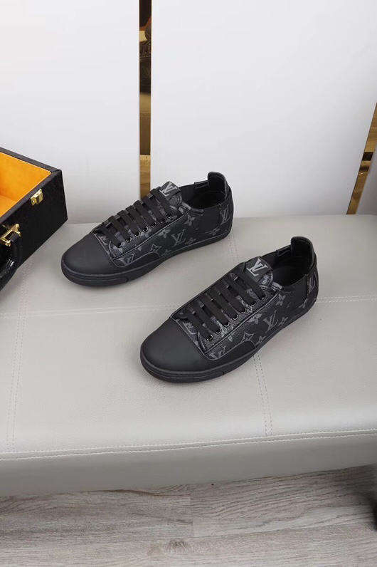 The Bags Vibe - New Arrival Louis Vuitton Sneaker 053