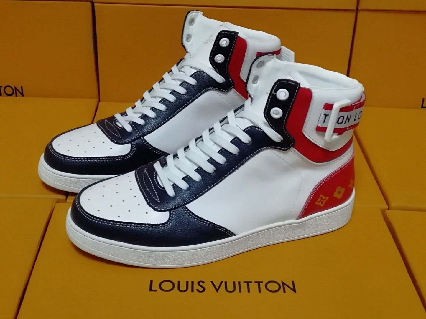 The Bags Vibe - Louis Vuitton Rivoli Black Red Sneaker