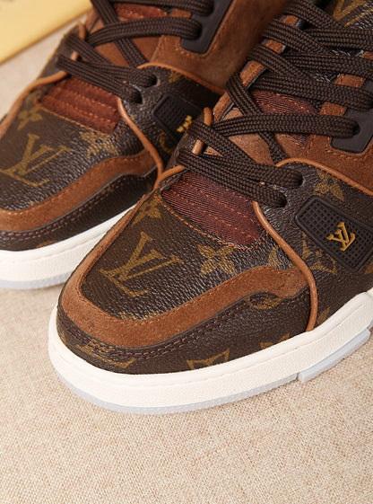 The Bags Vibe - Louis Vuitton Traners Vert Brown Sneaker