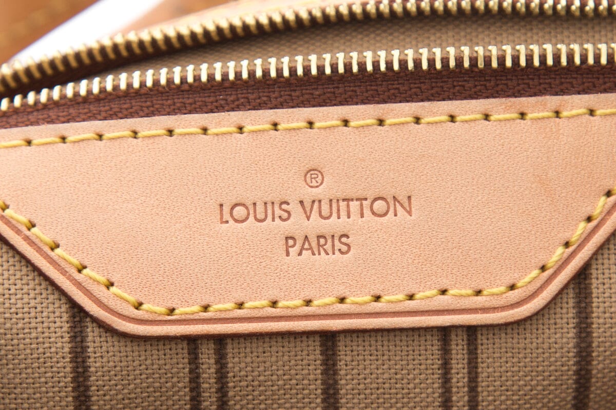 Louis Vuitton Brown Monogram Canvas Delightful Handbag