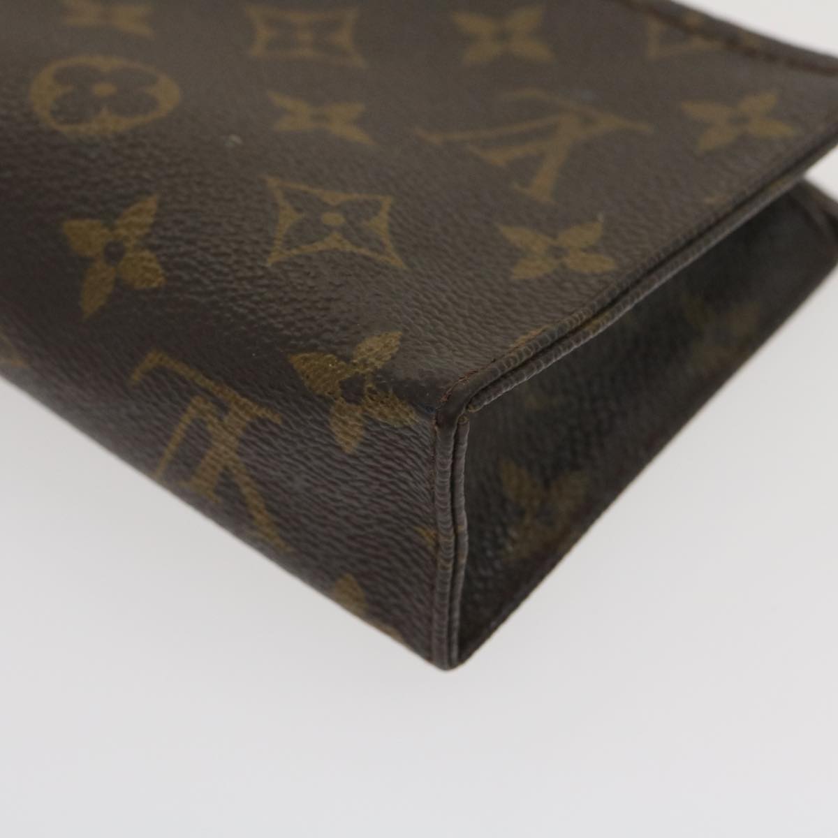 LOUIS VUITTON Monogram Poche Toilette 15 Pouch M47546 LV Auth 29831