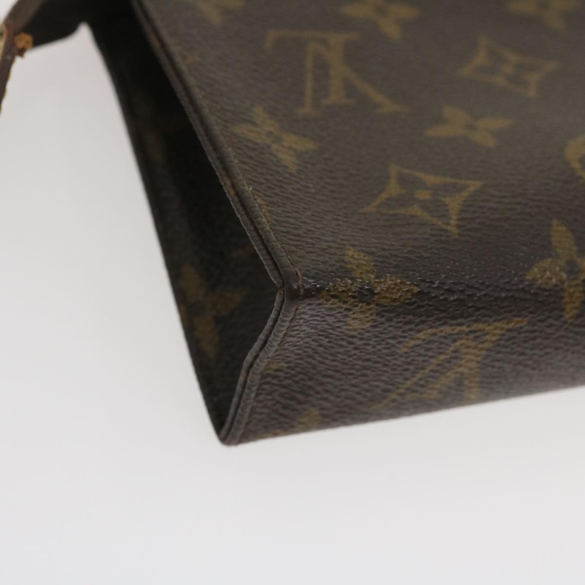 LOUIS VUITTON Monogram Poche Toilette 15 Pouch M47546 LV Auth 29831