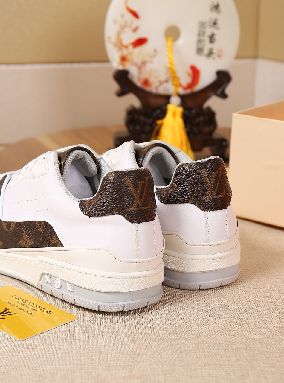 The Bags Vibe - Louis Vuitton Brown White Sneaker