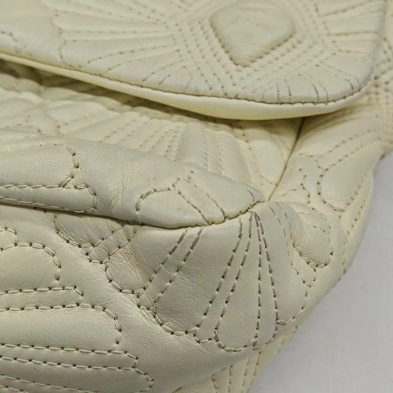 Chanel Paris-Venice Ca D’Oro Flap Bag Seashell 3D Embroidered Flap Bag 2009 Large Off White