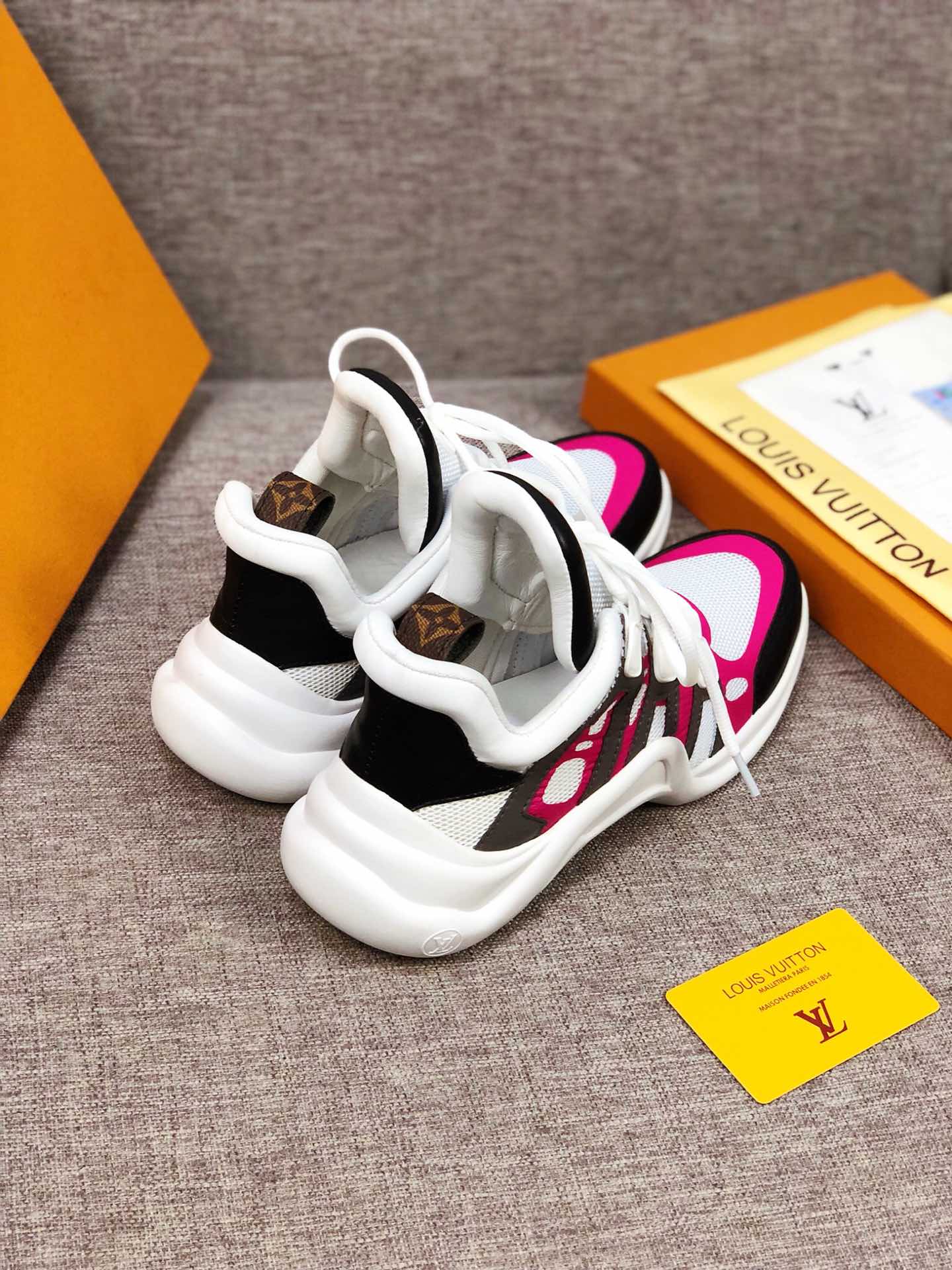 The Bags Vibe - Louis Vuitton Archlight Pink White Black Sneaker