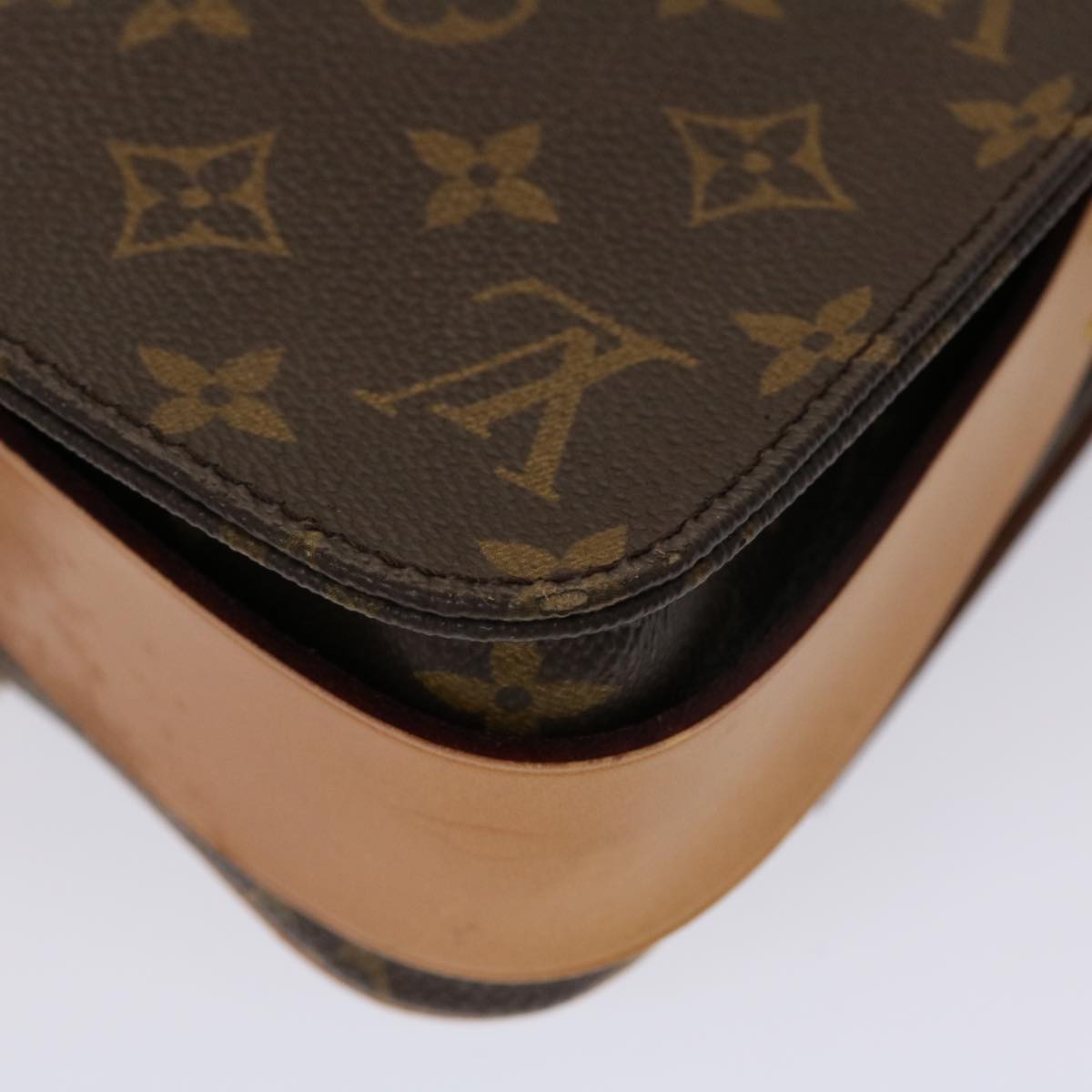 LOUIS VUITTON Monogram Cartouchiere MM Shoulder Bag M51253 LV Auth 43460