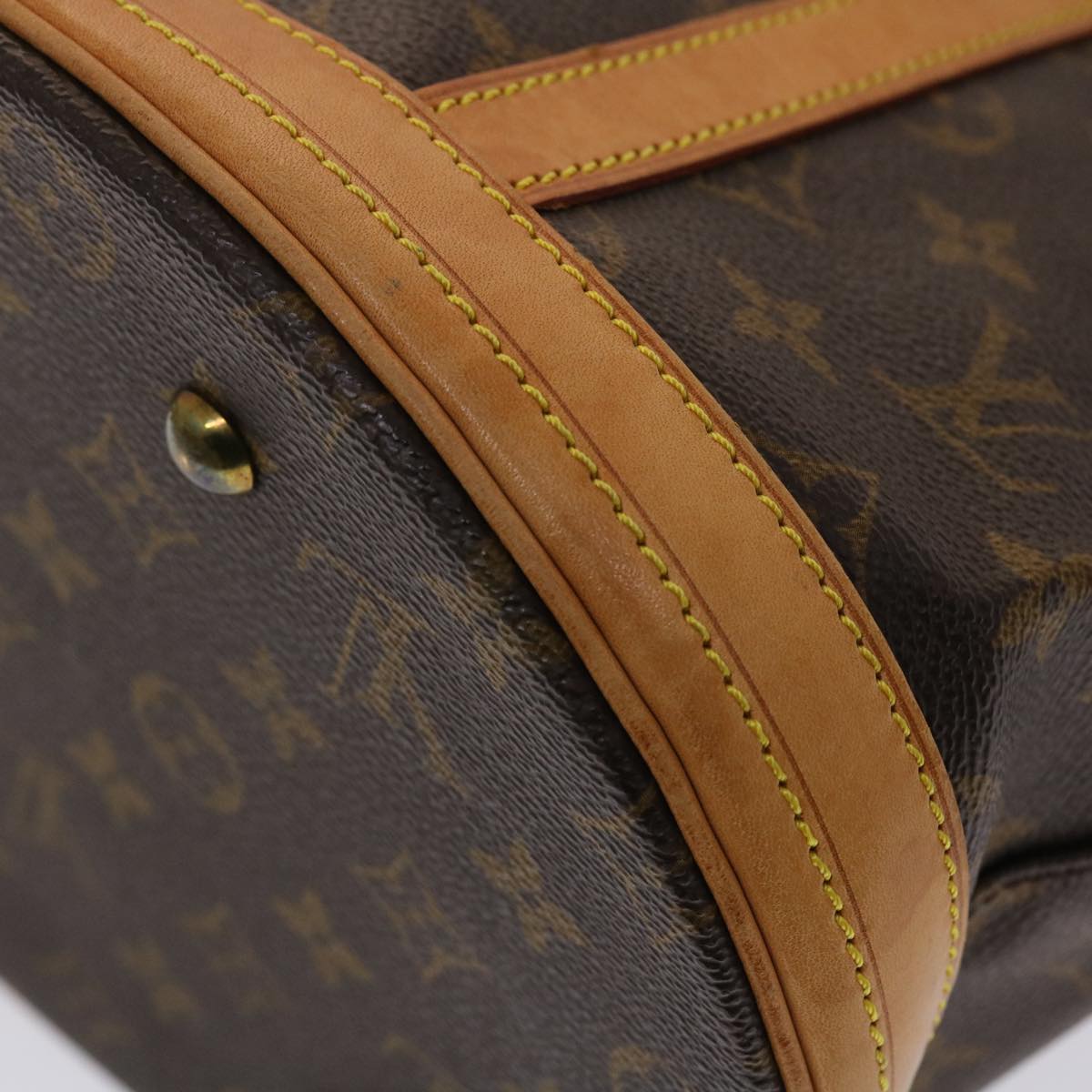 LOUIS VUITTON Monogram Bucket GM Shoulder Bag M42236 LV Auth 44542