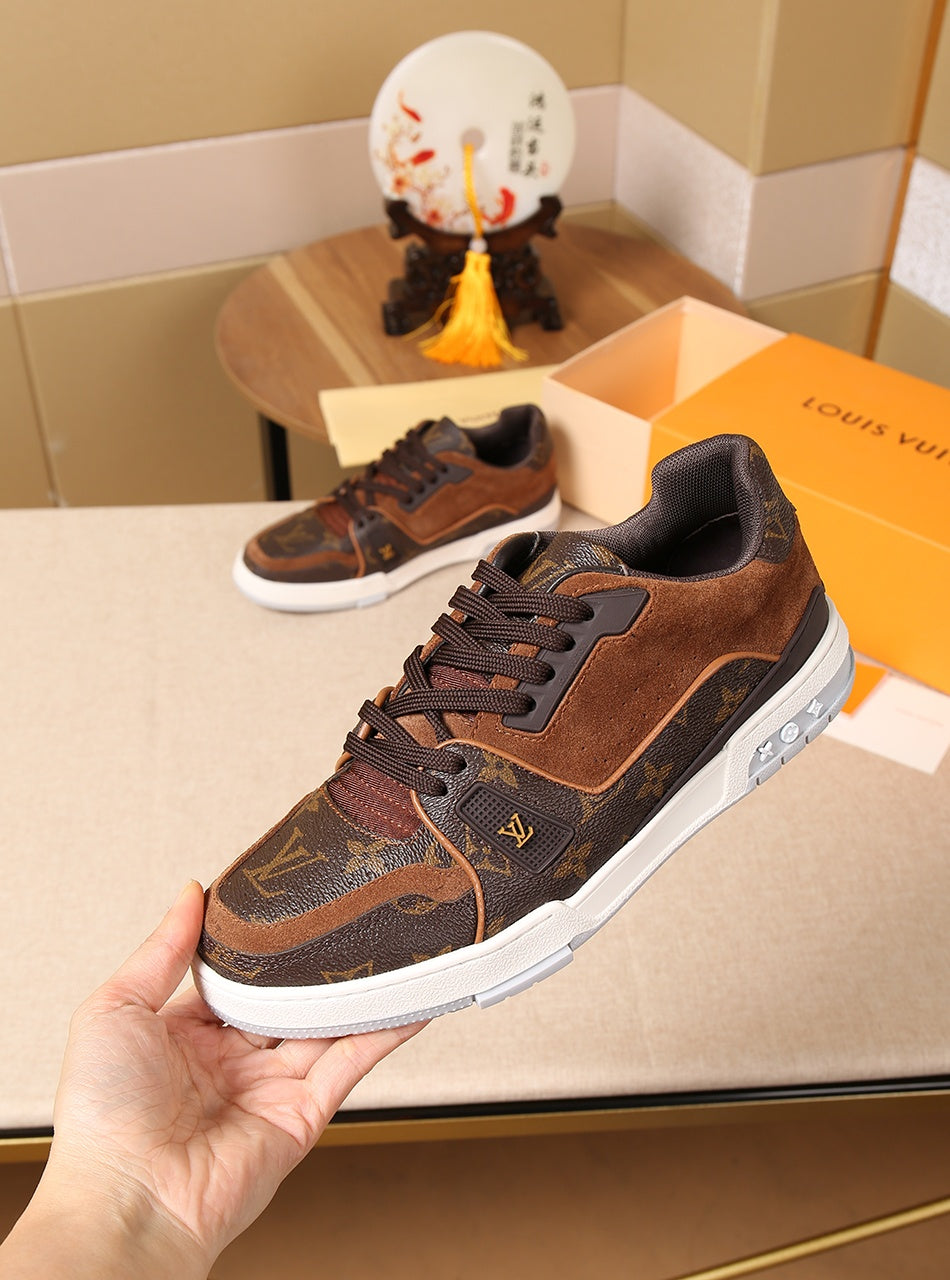 The Bags Vibe - Louis Vuitton Traners Vert Brown Sneaker