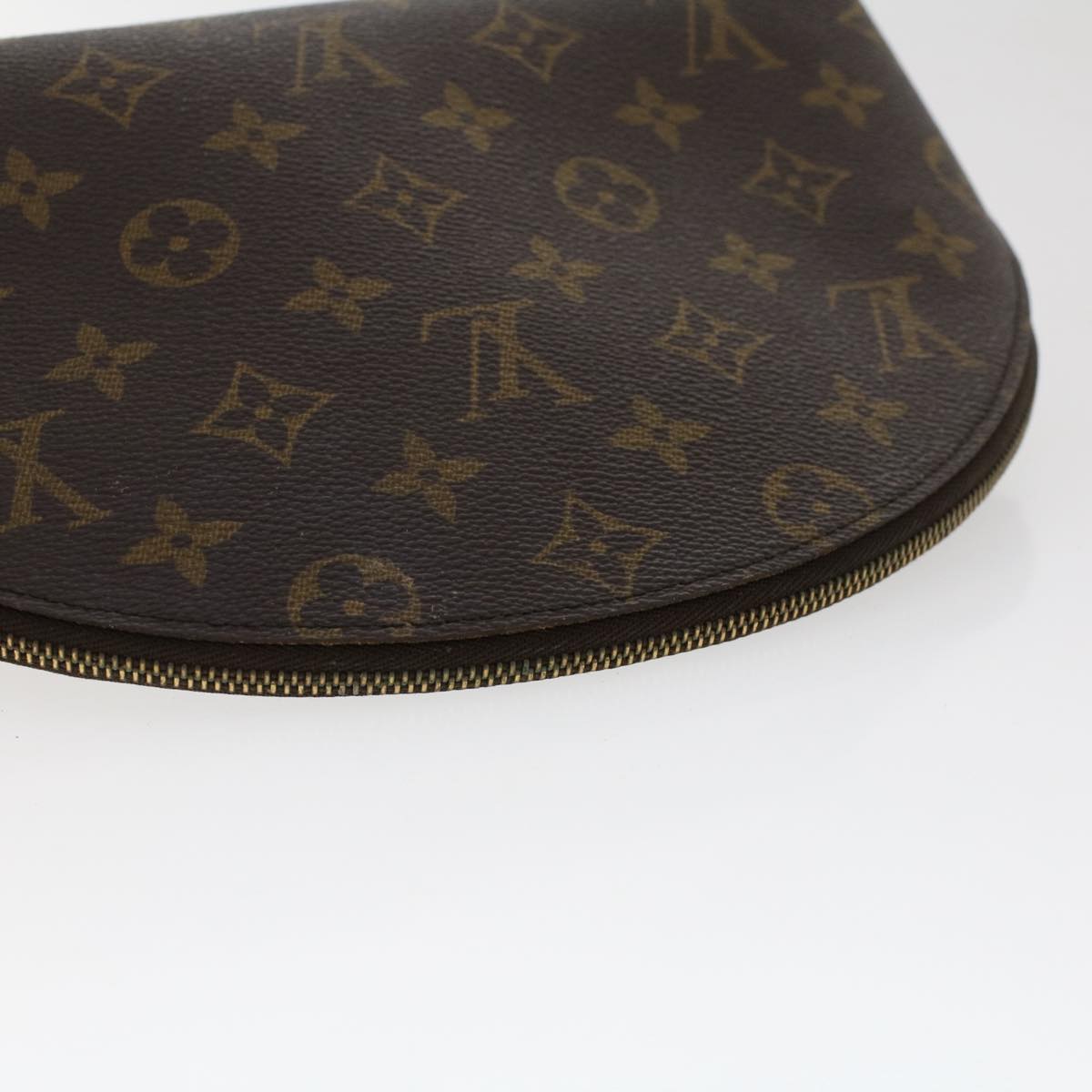 LOUIS VUITTON Monogram Trousse Demi Ronde Cosmetic Pouch M47520 LV Auth 49355