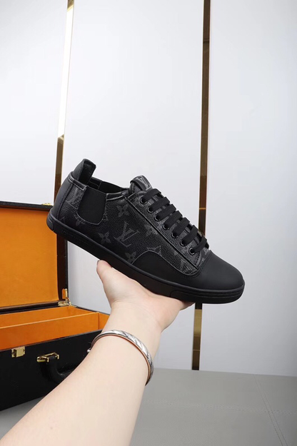 The Bags Vibe - New Arrival Louis Vuitton Sneaker 053