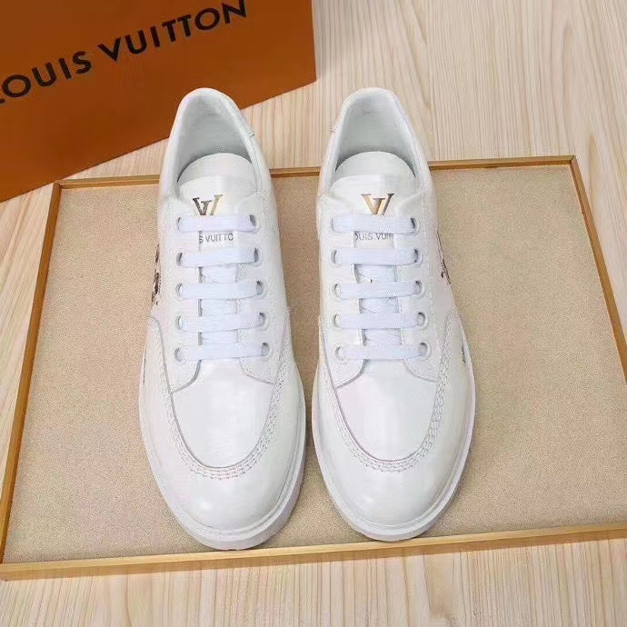 The Bags Vibe - Louis Vuitton Traners Vert White Sneaker