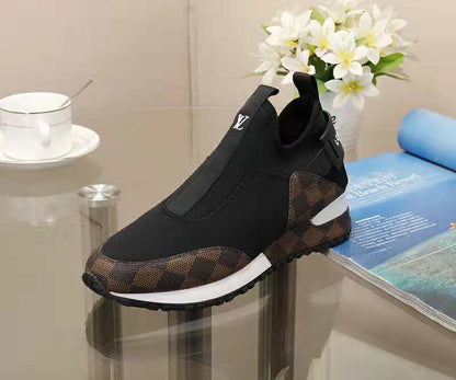 The Bags Vibe - New Arrival Louis Vuitton Sneaker 075