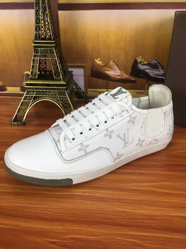 The Bags Vibe - New Arrival Louis Vuitton Sneaker 070