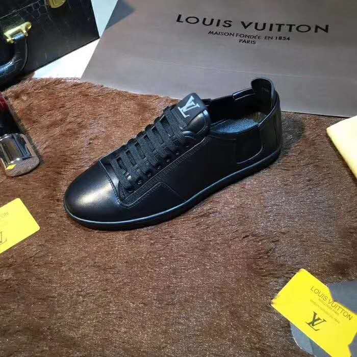 The Bags Vibe - New Arrival Louis Vuitton Sneaker 071