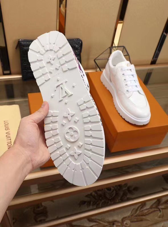 The Bags Vibe - Louis Vuitton Traners Vert White Sneaker