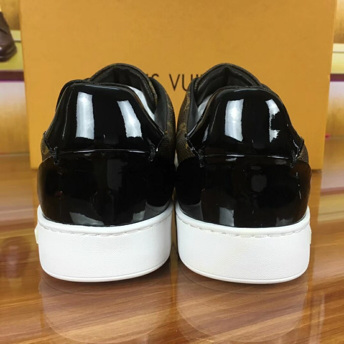 The Bags Vibe - New Arrival Louis Vuitton Sneaker 048