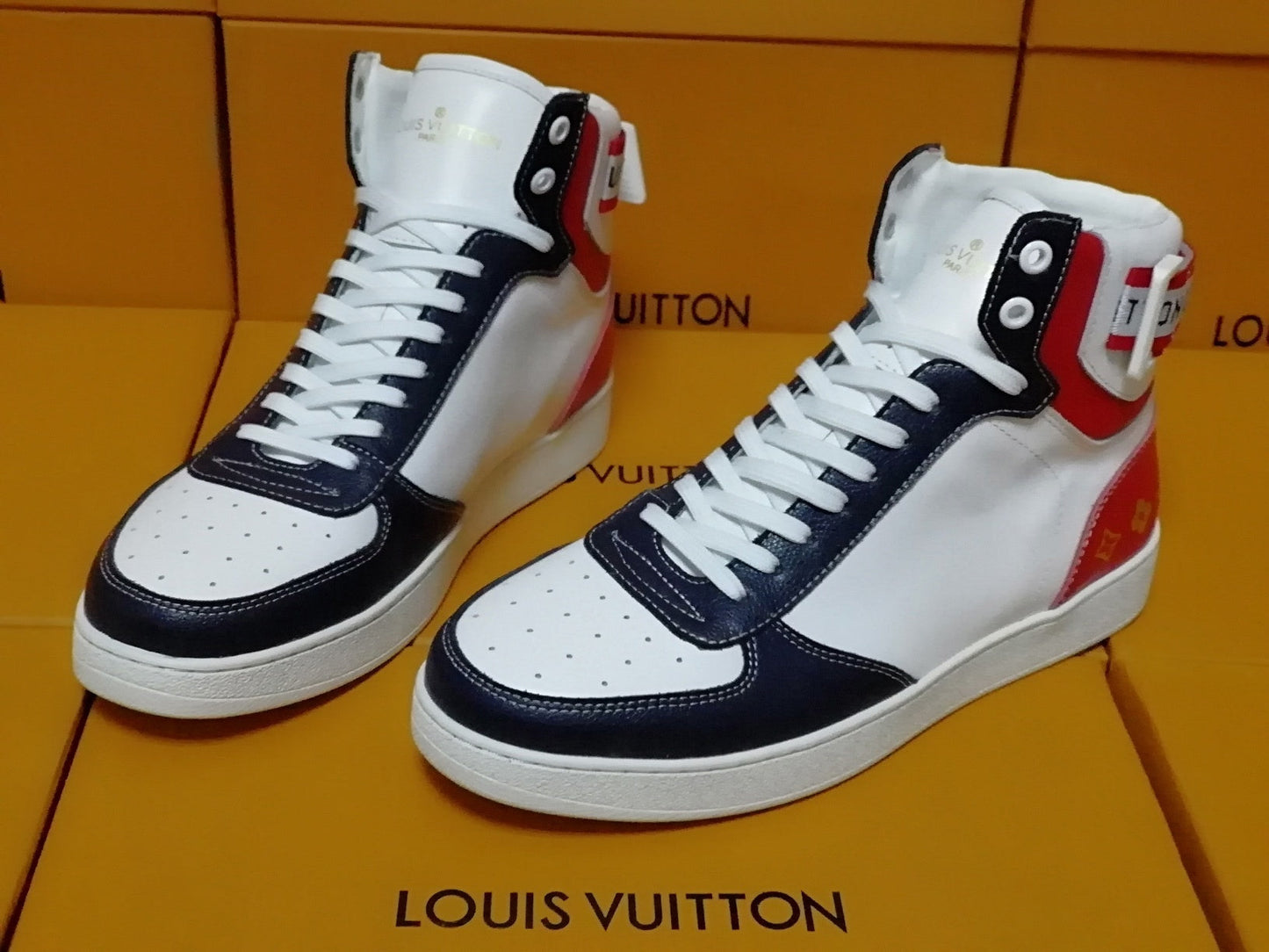 The Bags Vibe - Louis Vuitton Rivoli Black Red Sneaker