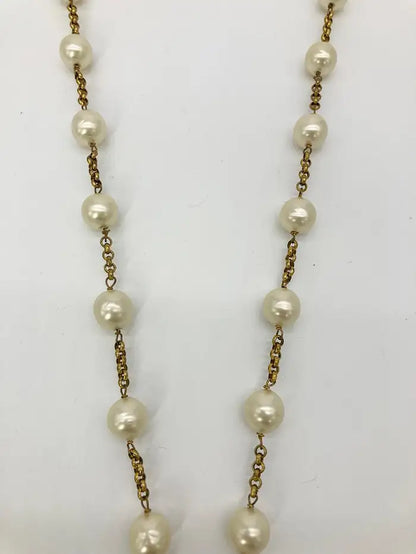 Vintage Chanel Pearl Y Lariat Necklace