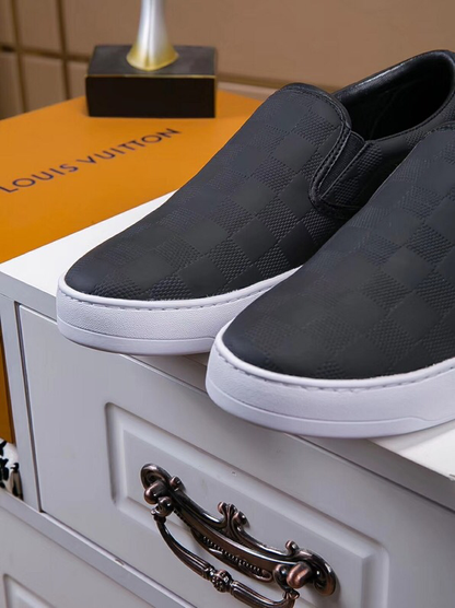 The Bags Vibe - New Arrival Louis Vuitton Sneaker 056