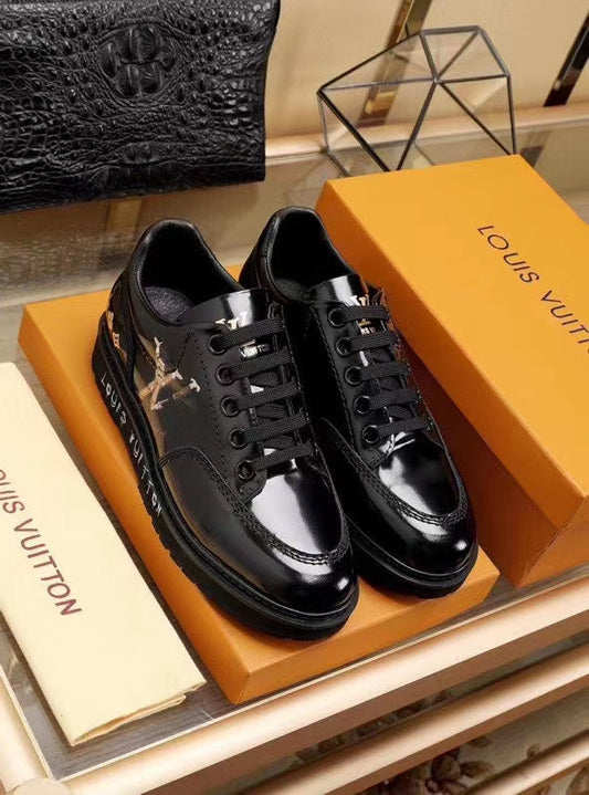 The Bags Vibe - Louis Vuitton Black Sneaker