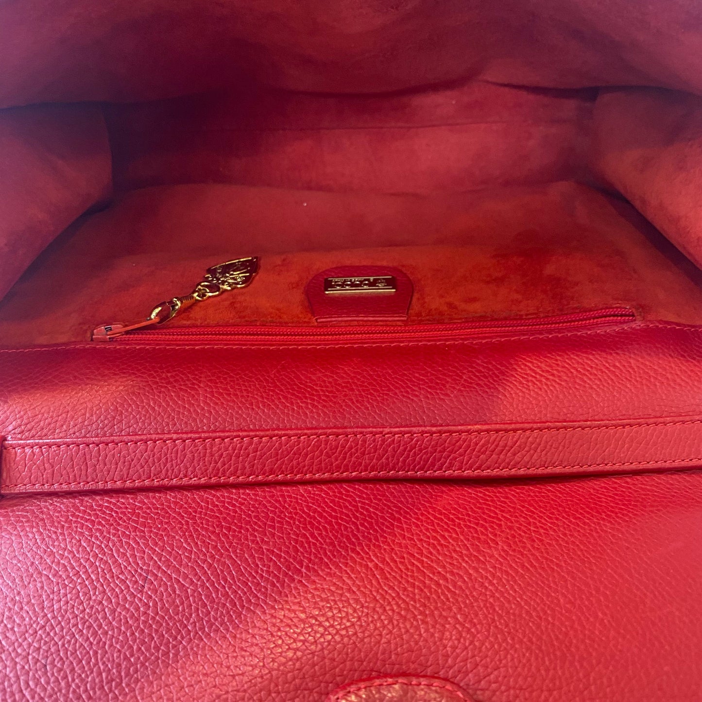 GUCCI Vintage Red Leather Flap Shoulder Bag