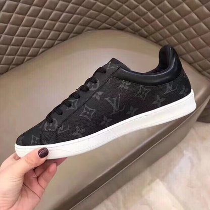 The Bags Vibe - New Arrival Louis Vuitton Sneaker 060