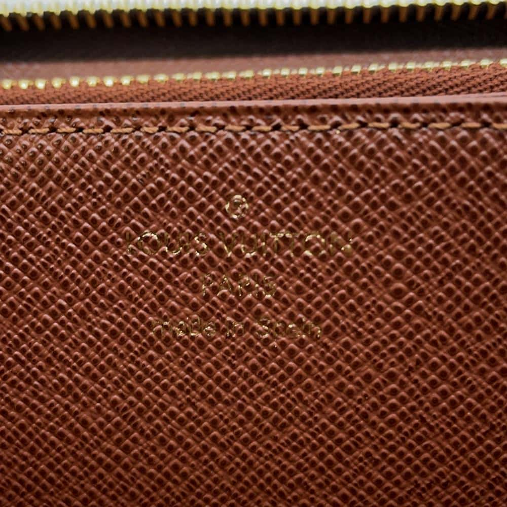 LOUIS VUITTON Zippy Wallet Brown M42616 Monogram