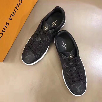 The Bags Vibe - New Arrival Louis Vuitton Sneaker 060