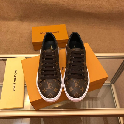 The Bags Vibe - New Arrival Louis Vuitton Sneaker 064