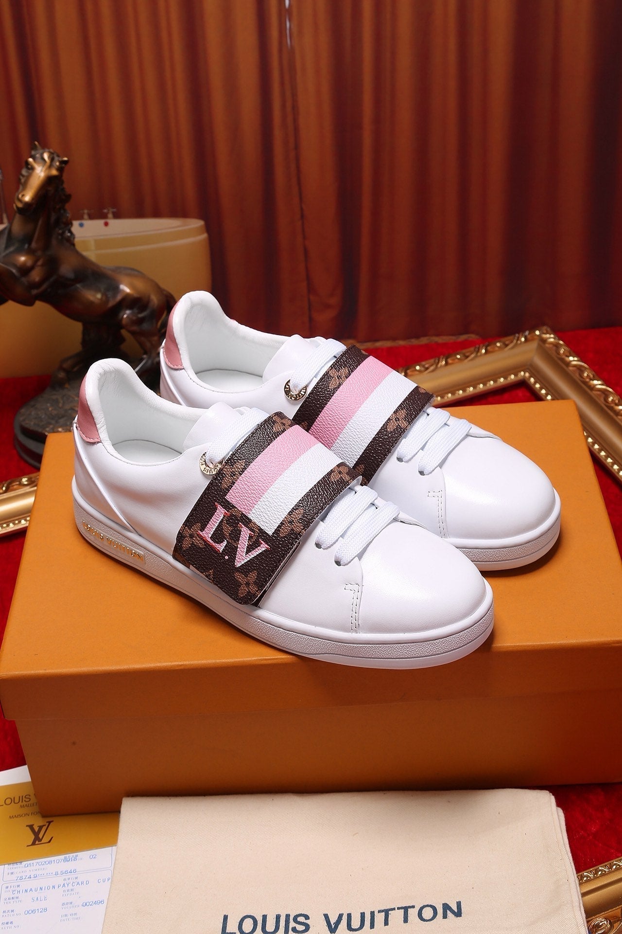 The Bags Vibe - Louis Vuitton Font Row Pink Sneaker