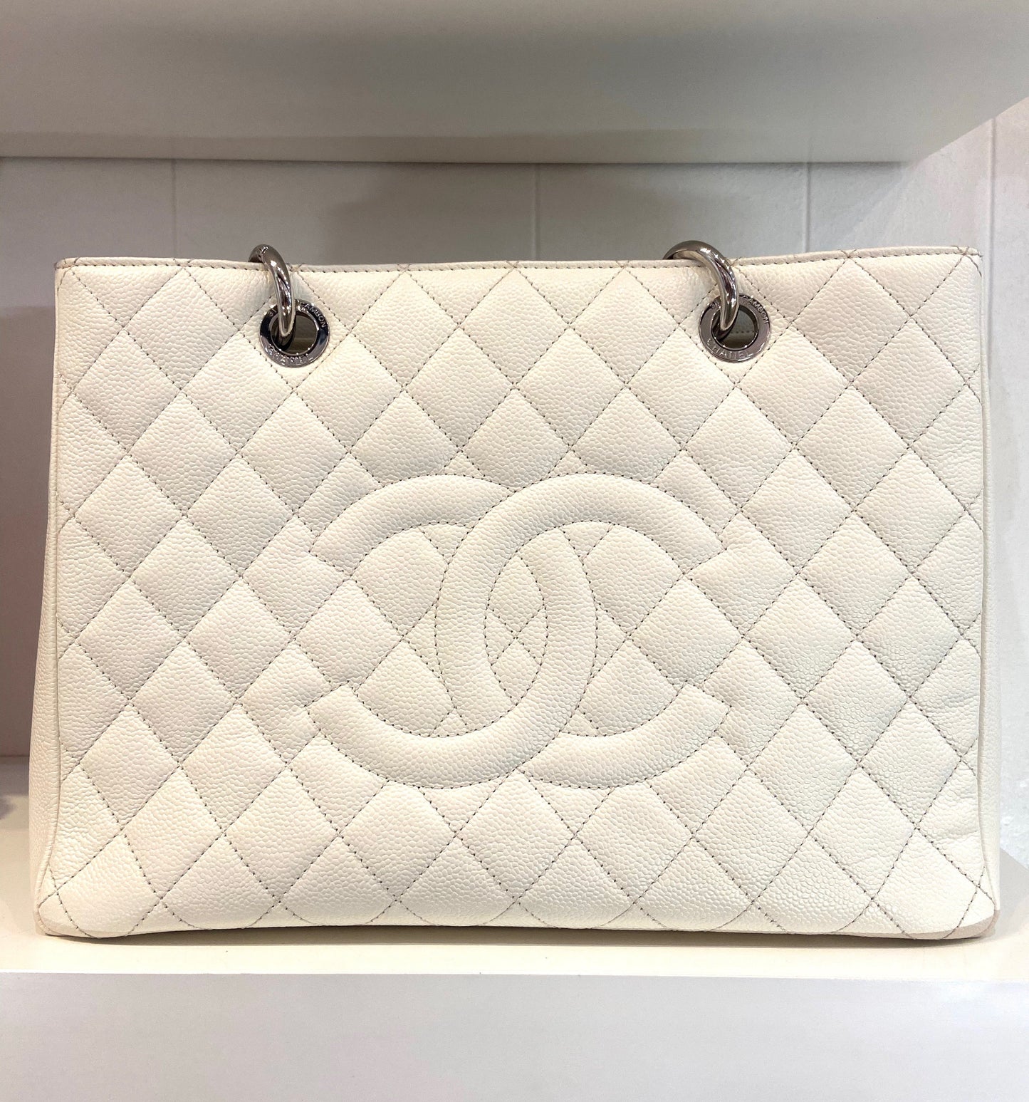 CHANEL CAVIAR QUILTED GRAND SHOPPING TOTE BAG