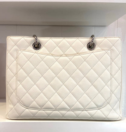 CHANEL CAVIAR QUILTED GRAND SHOPPING TOTE BAG