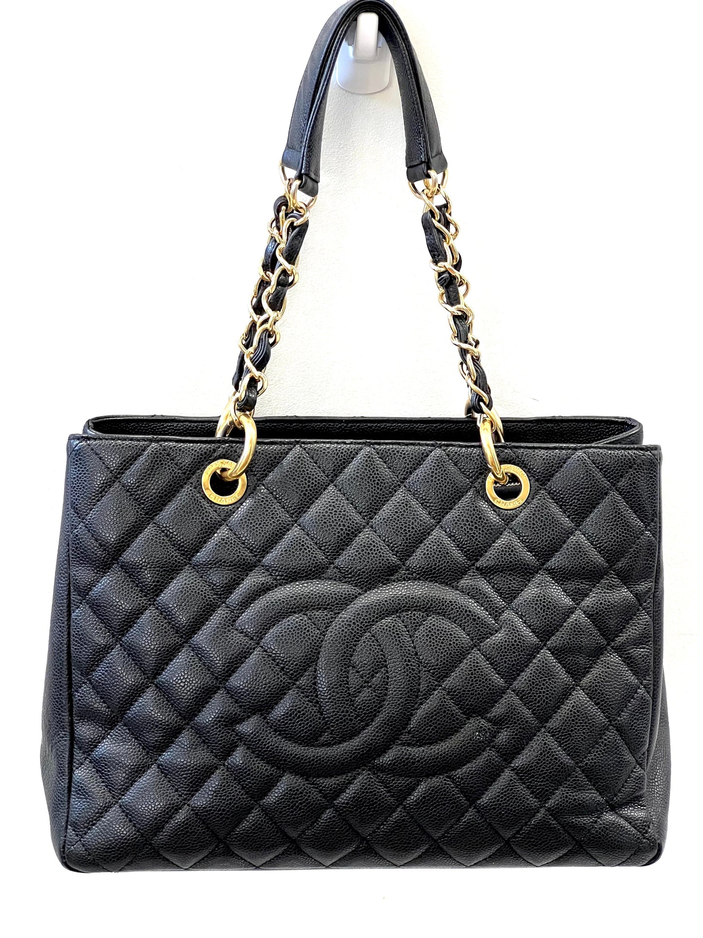 CHANEL CAVIAR QUILTED GRAND SHOPPING TOTE