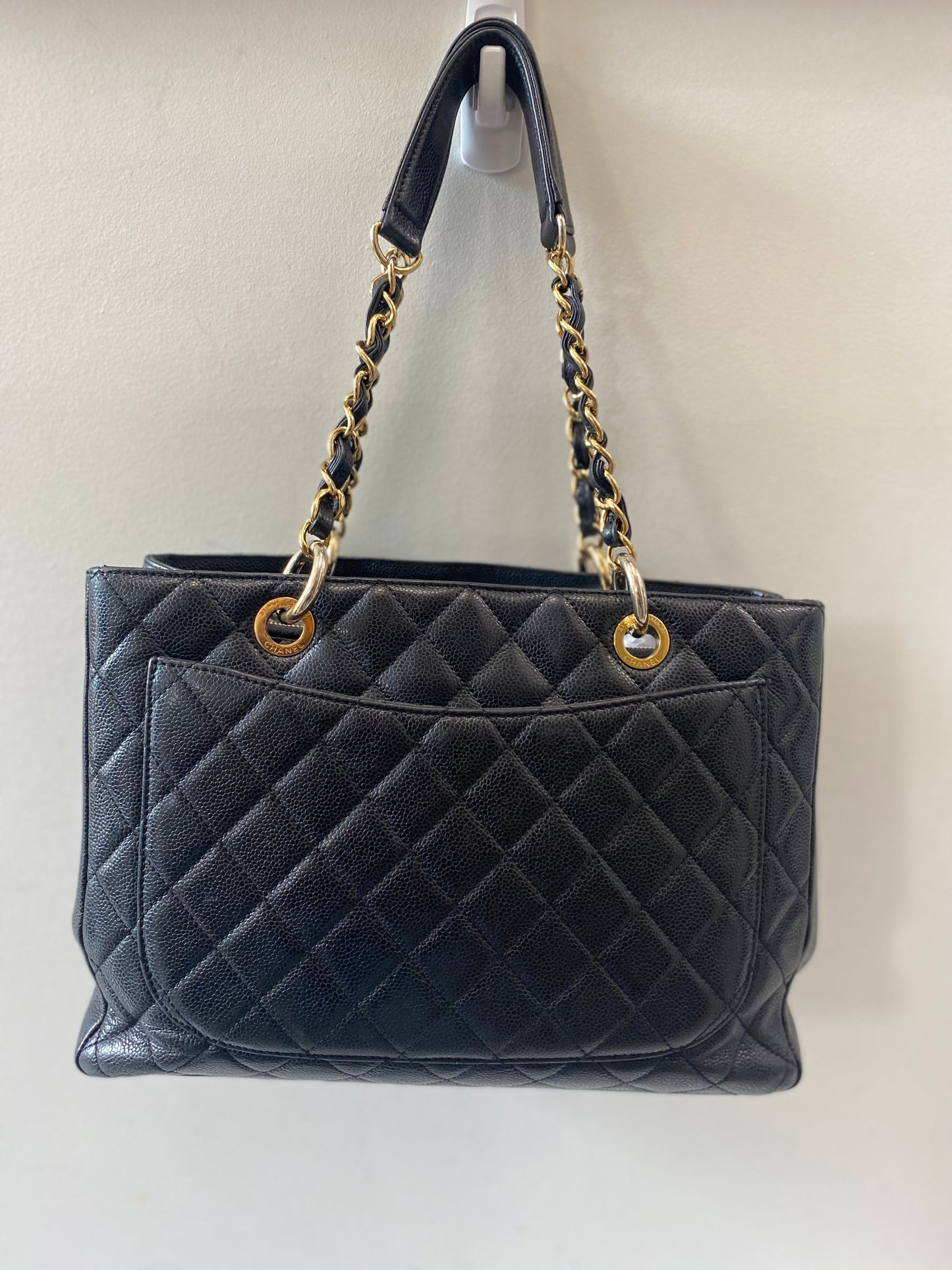 CHANEL CAVIAR QUILTED GRAND SHOPPING TOTE BAG