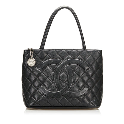 Chanel Caviar Medallion Tote (SHG-35918)