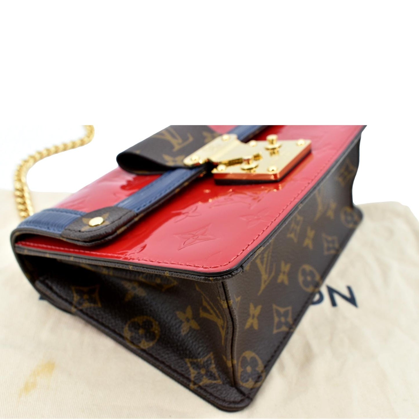 LOUIS VUITTON Wynwood Monogram Vernis Leather Crossbody Bag Red