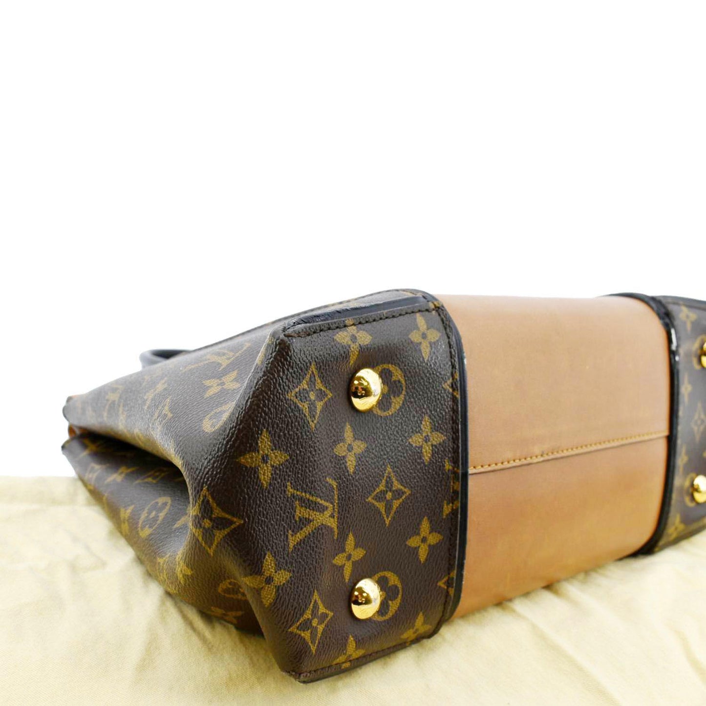 LOUIS VUITTON W PM Monogram Cuir Orfevre Tote Bag Safran