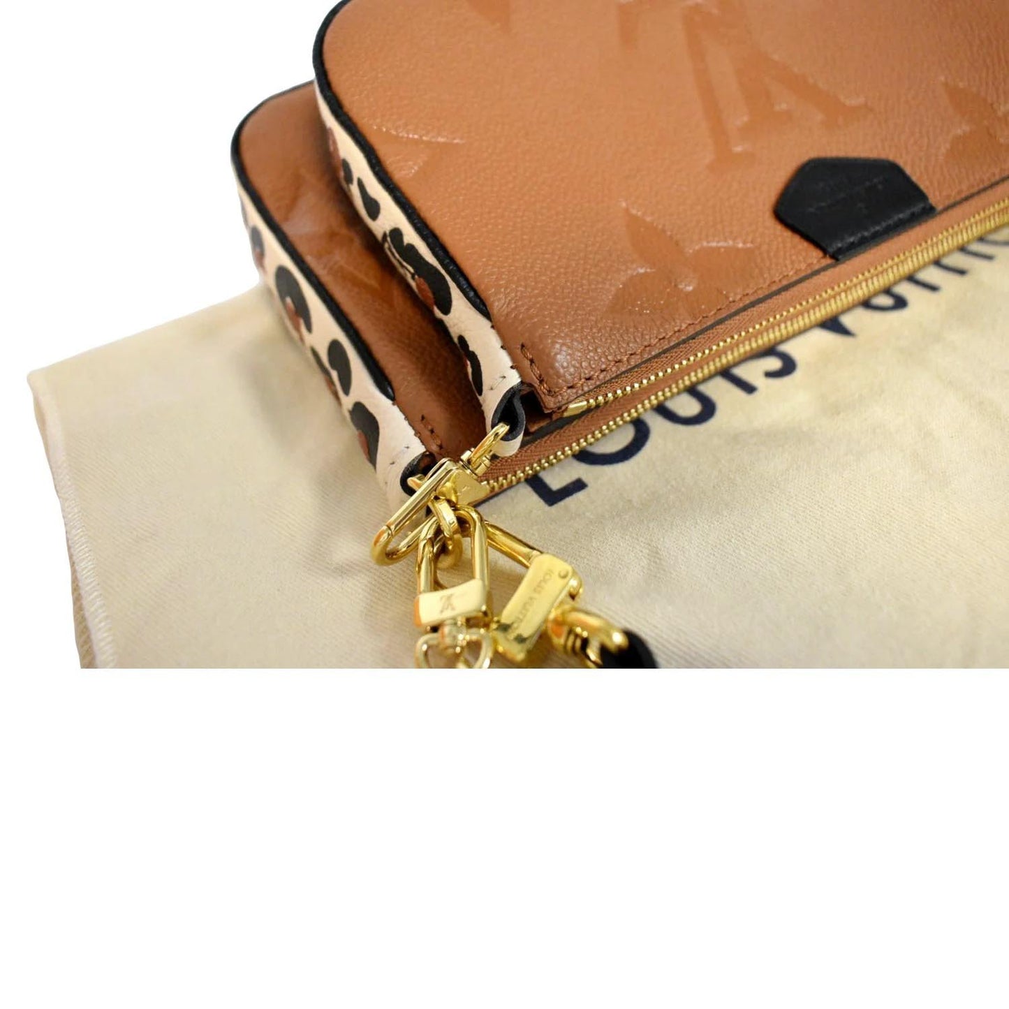 LOUIS VUITTON Wild at Heart Multi Pochette Accessoires Shoulder Bag Caramel