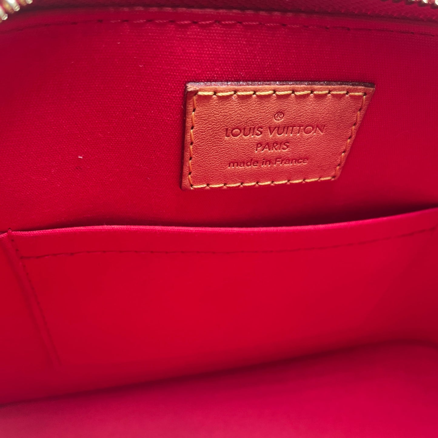 LOUIS VUITTON Vernis Alma BB Pomme D'Amour Cherry Red